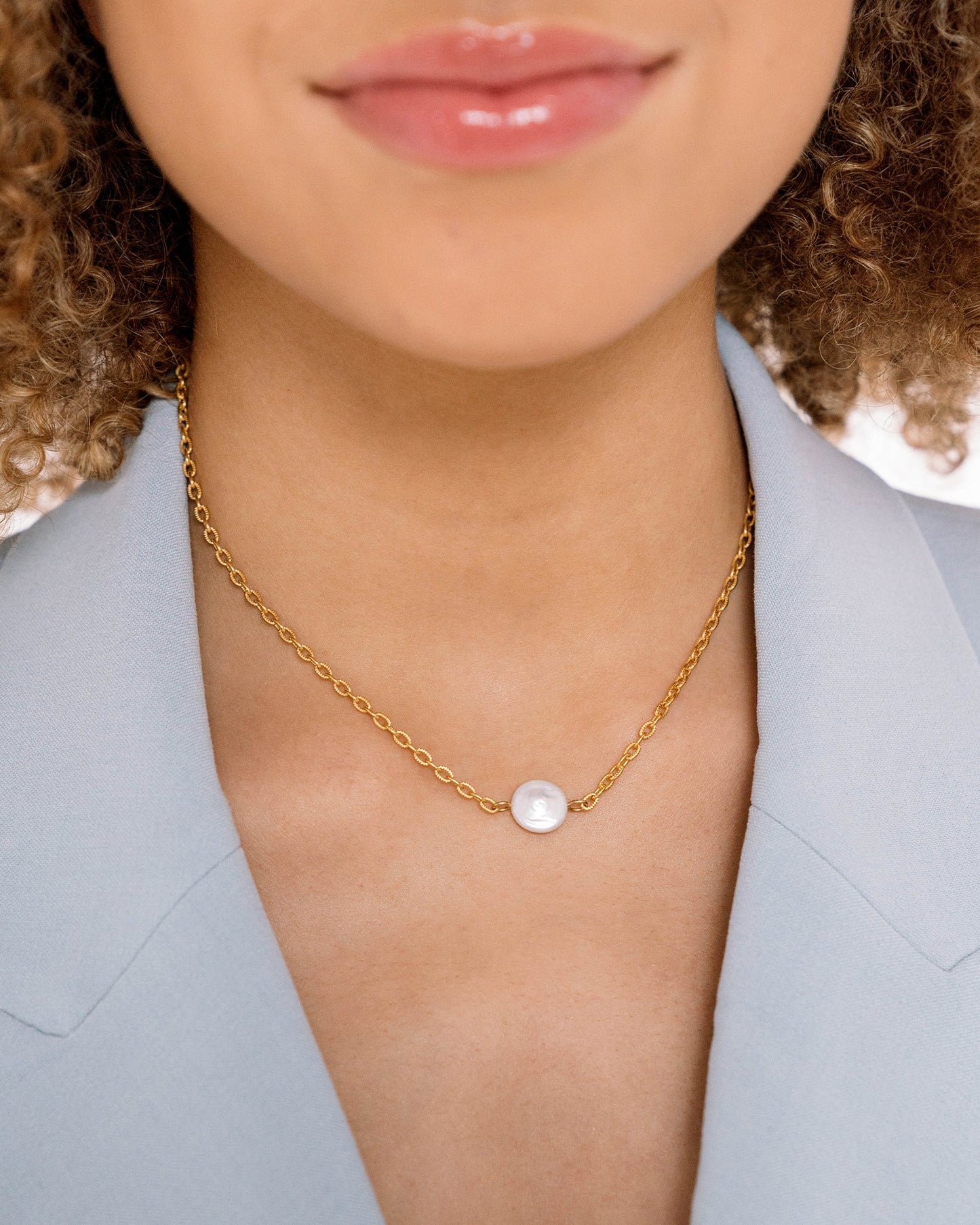 Susan Shaw Dainty Pearl Necklace