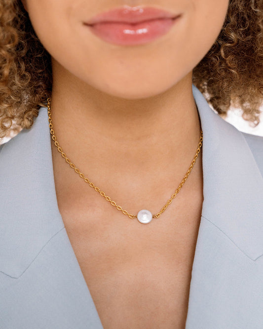 Susan Shaw Dainty Pearl Necklace