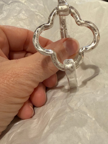 Hammered Quatrefoil Bracelet