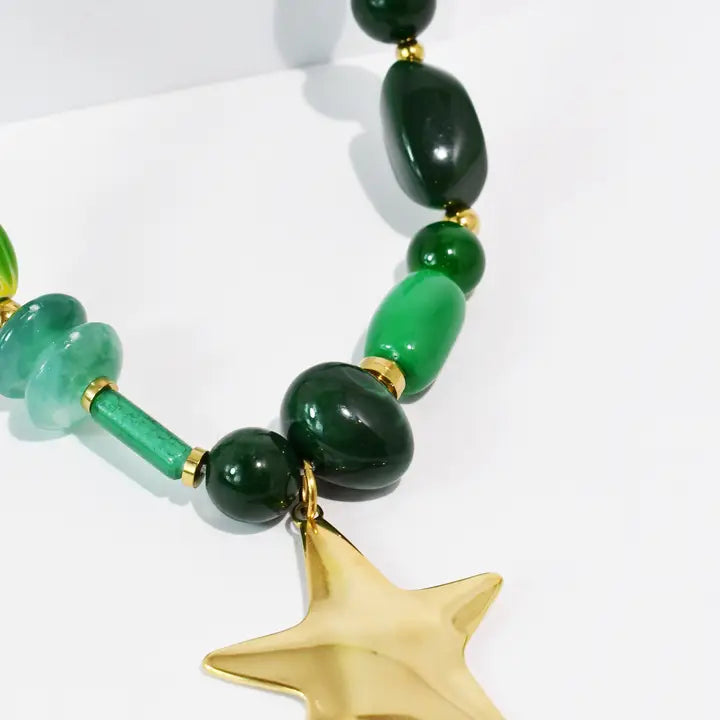 Treasure Jewels Star Glow Green Necklace